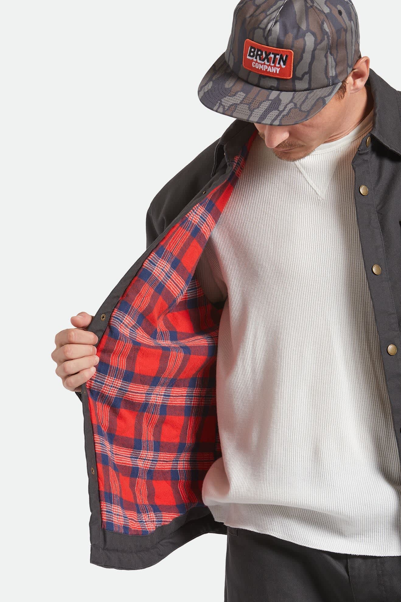 Men's Builders Stretch Flannel Lined Jacket in Washed Black/Red