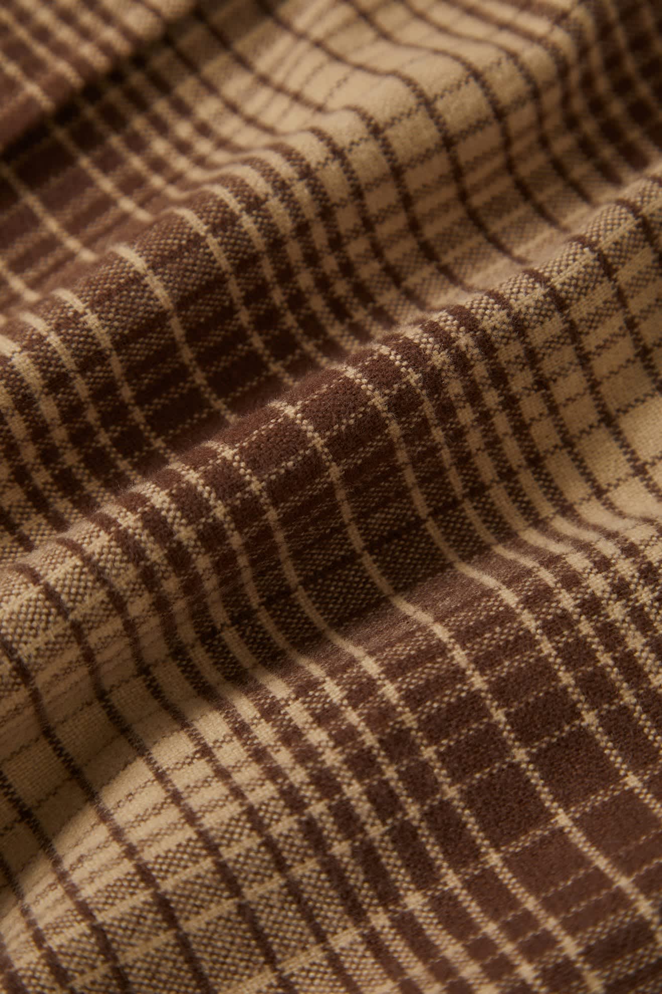 Men's Builders Bowery Stretch Water Resistant L/S Flannel in Pine Needle/Sunbaked