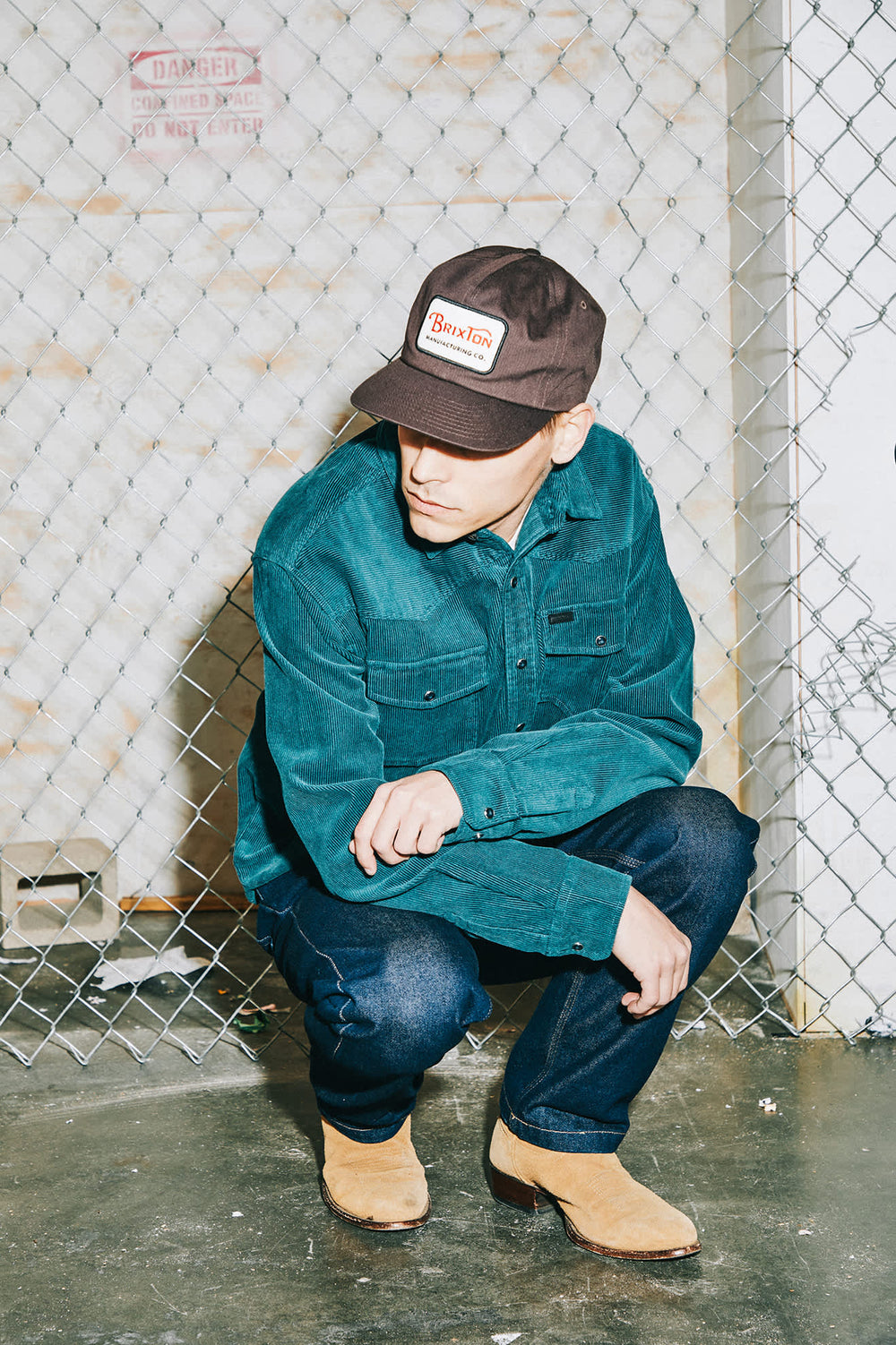 Men's New West Relaxed Overshirt in Night Sage Corduroy