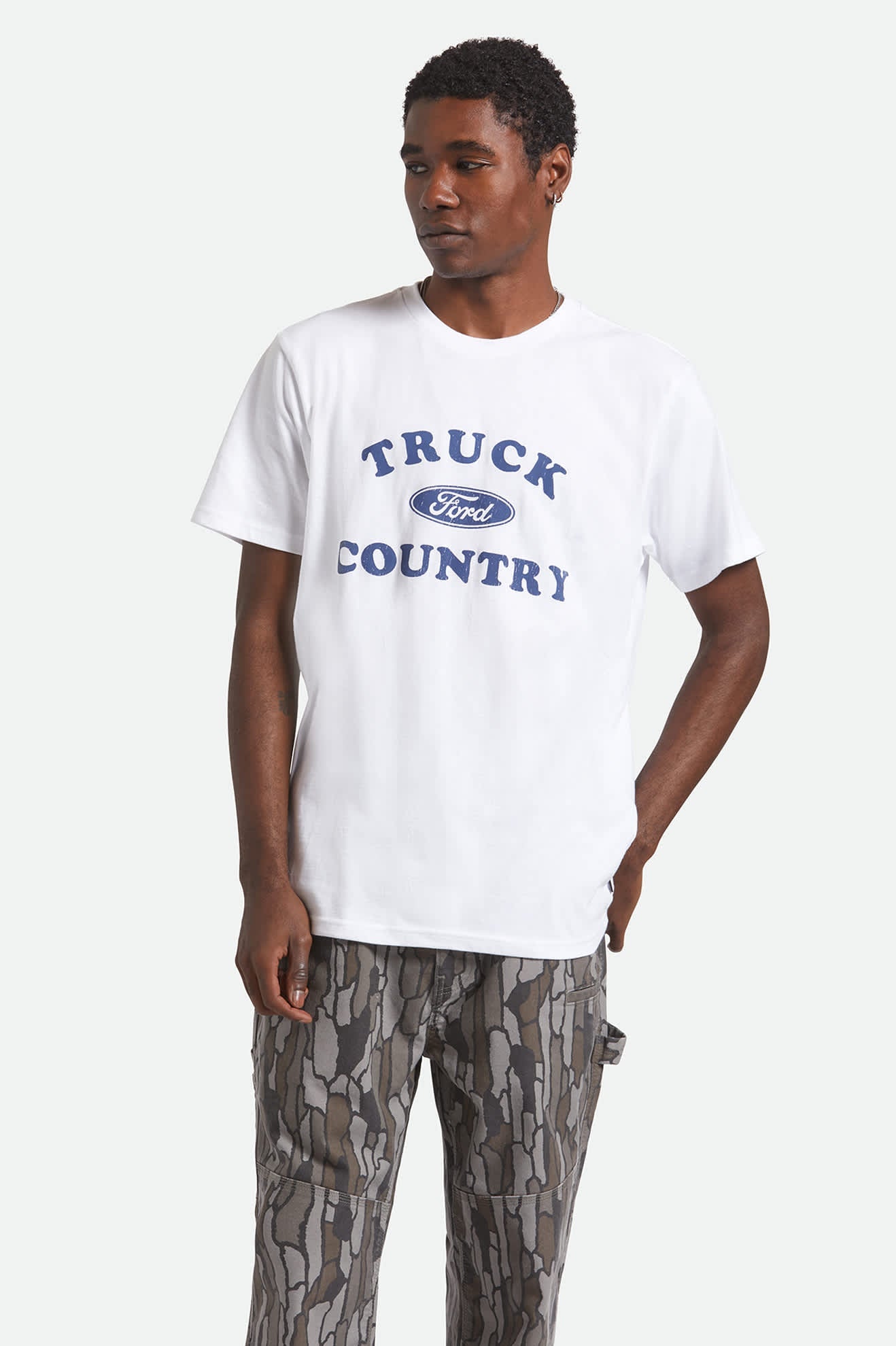 Men's Ford Truck Country Short Sleeve Standard T-Shirt in Wimbledon White
