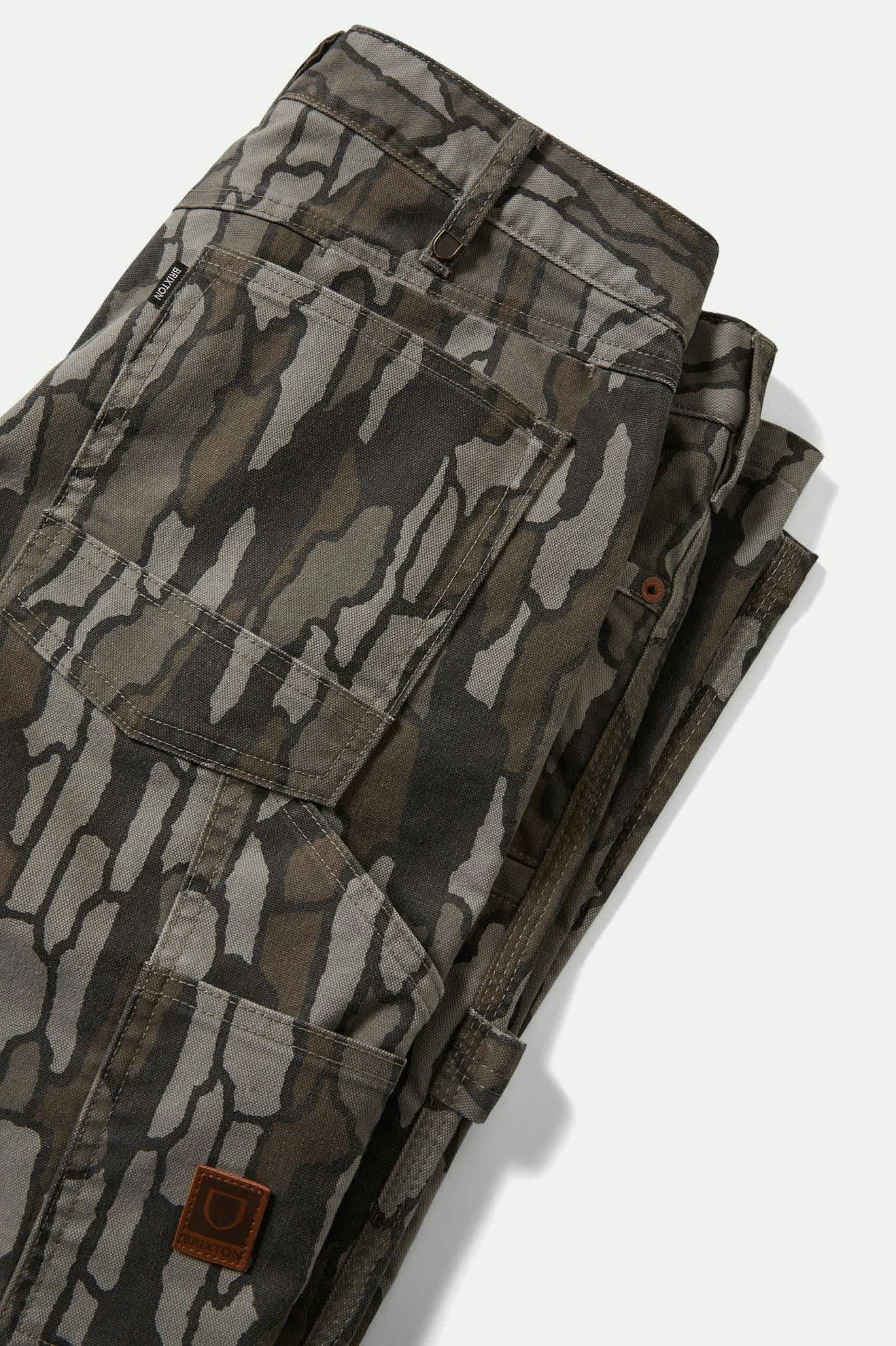 Men's Builders Carpenter Stretch Pant in Bark Camo