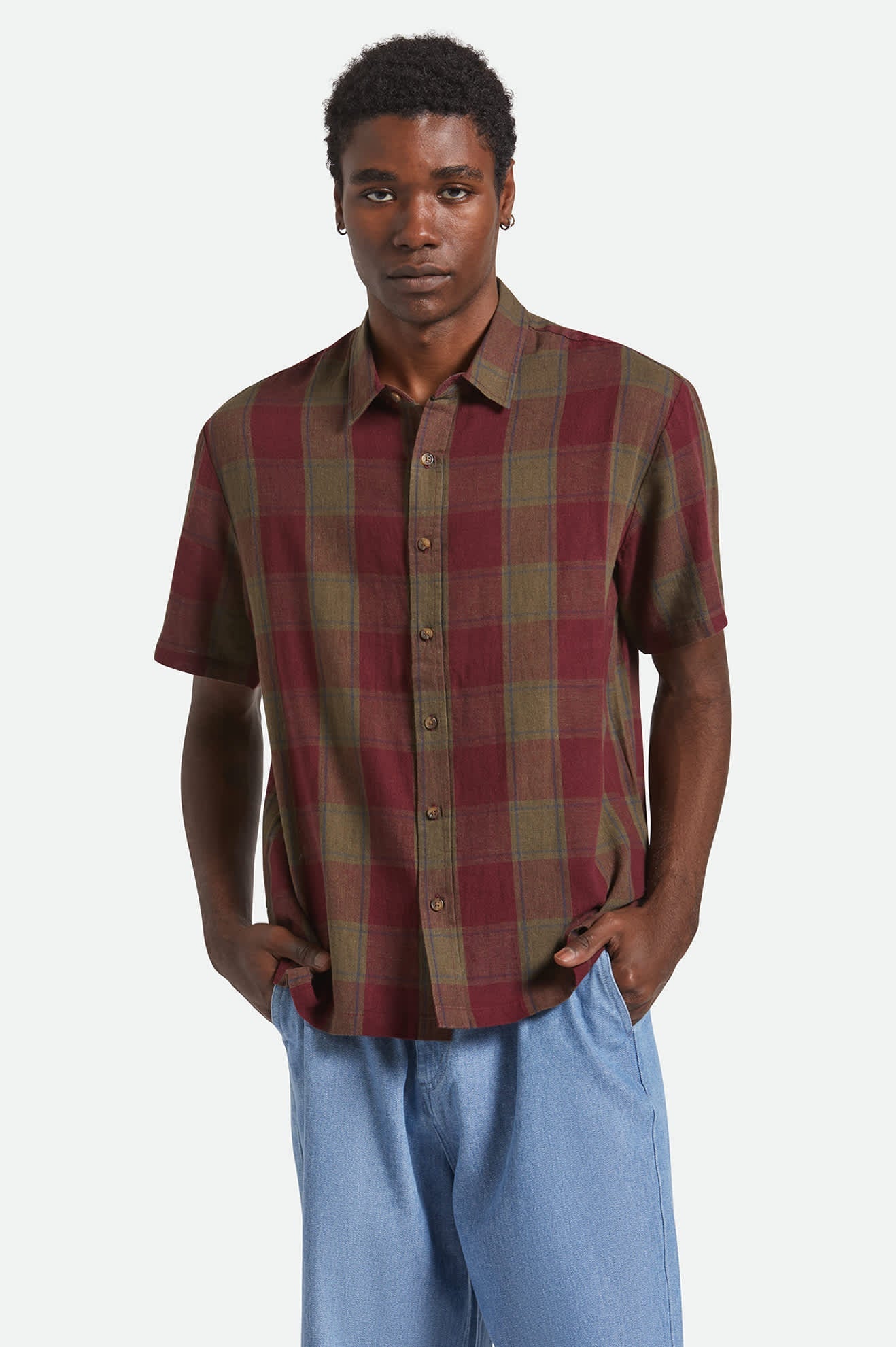 Men's Cru Linen Blend Short Sleeve Shirt in Olive Surplus/Port