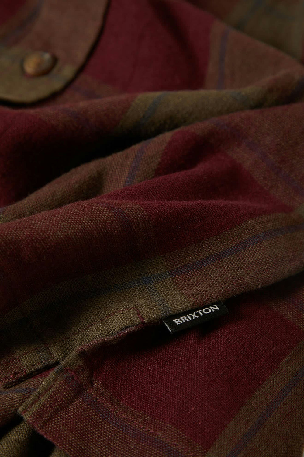 Men's Cru Linen Blend Short Sleeve Shirt in Olive Surplus/Port