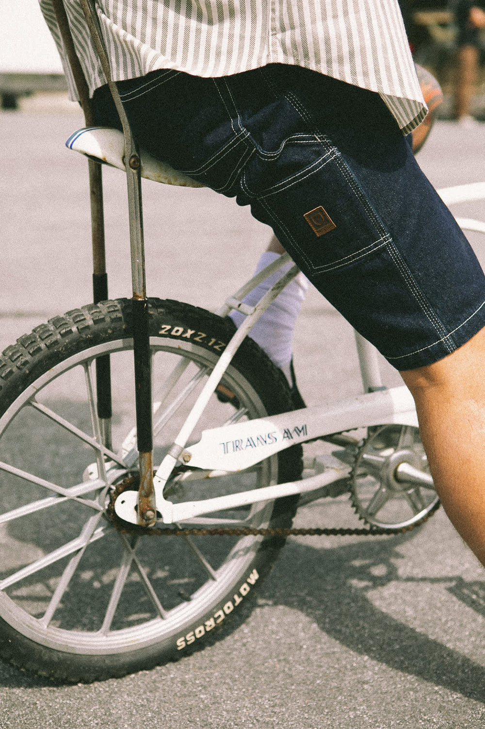 Men's Builders Carpenter Baggy Short in Rinse Denim