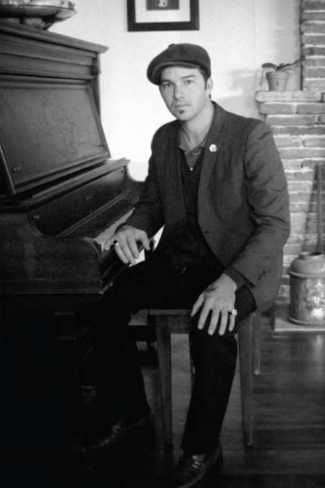 Unisex Brood Newsboy Cap in Brown/Khaki