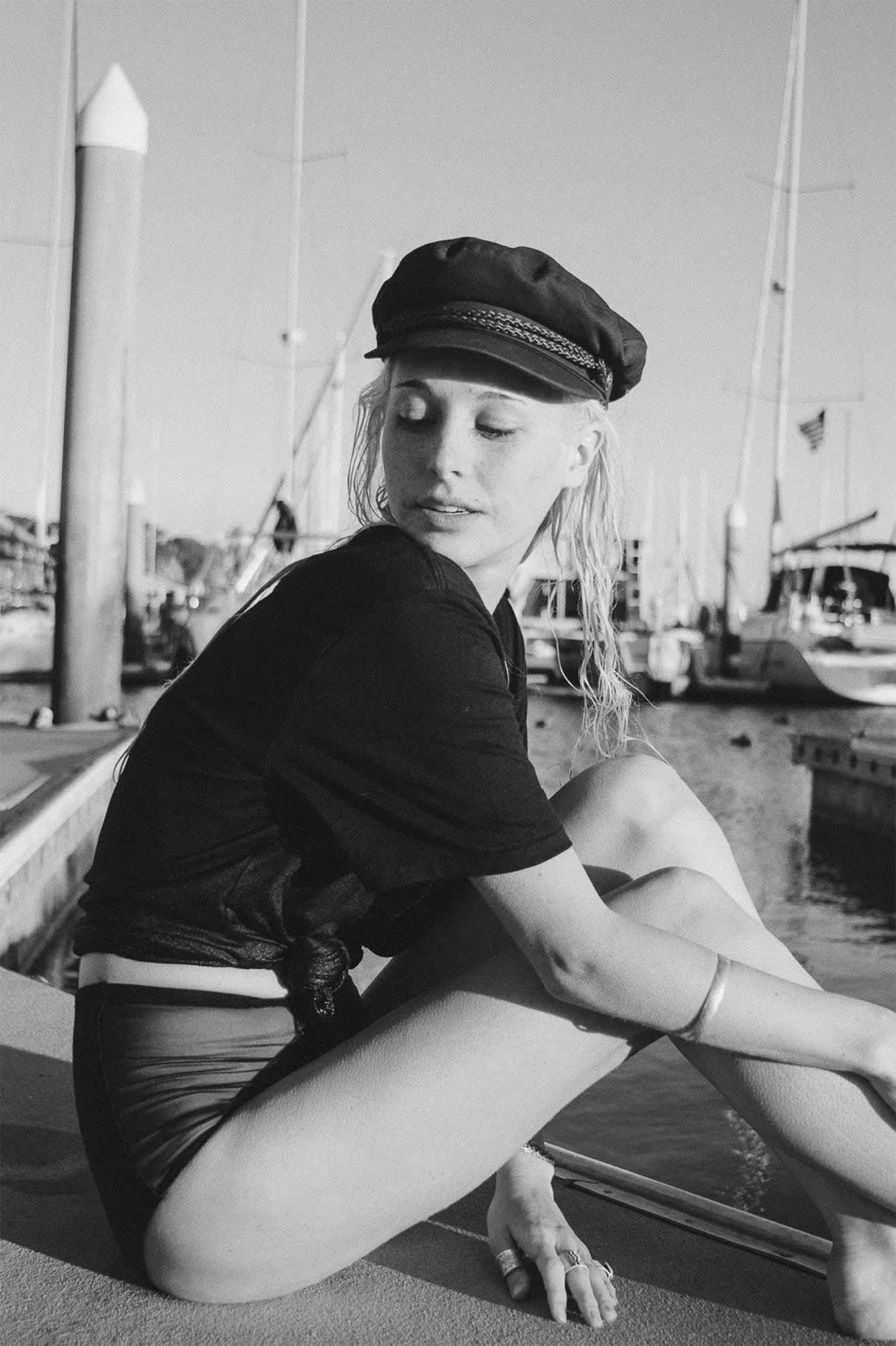 Unisex Fiddler Fisherman Cap in Black