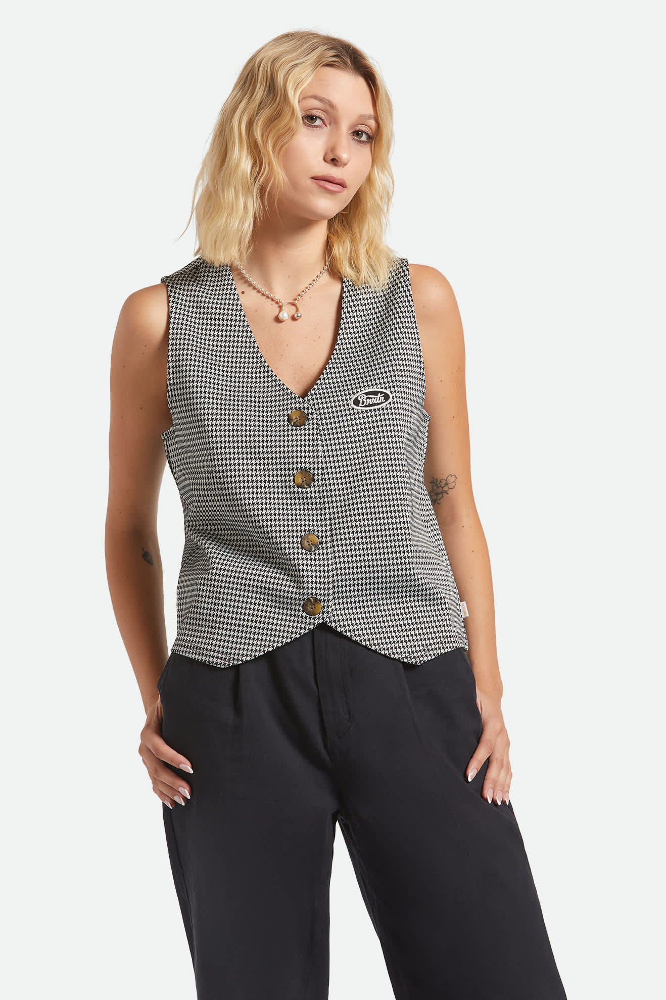 Women's Houndstooth Leisure Vest in Winter White/Black