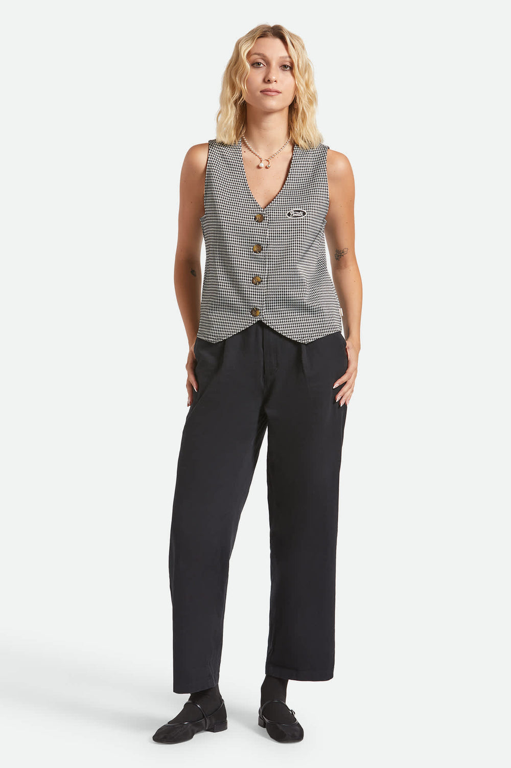 Women's Houndstooth Leisure Vest in Winter White/Black