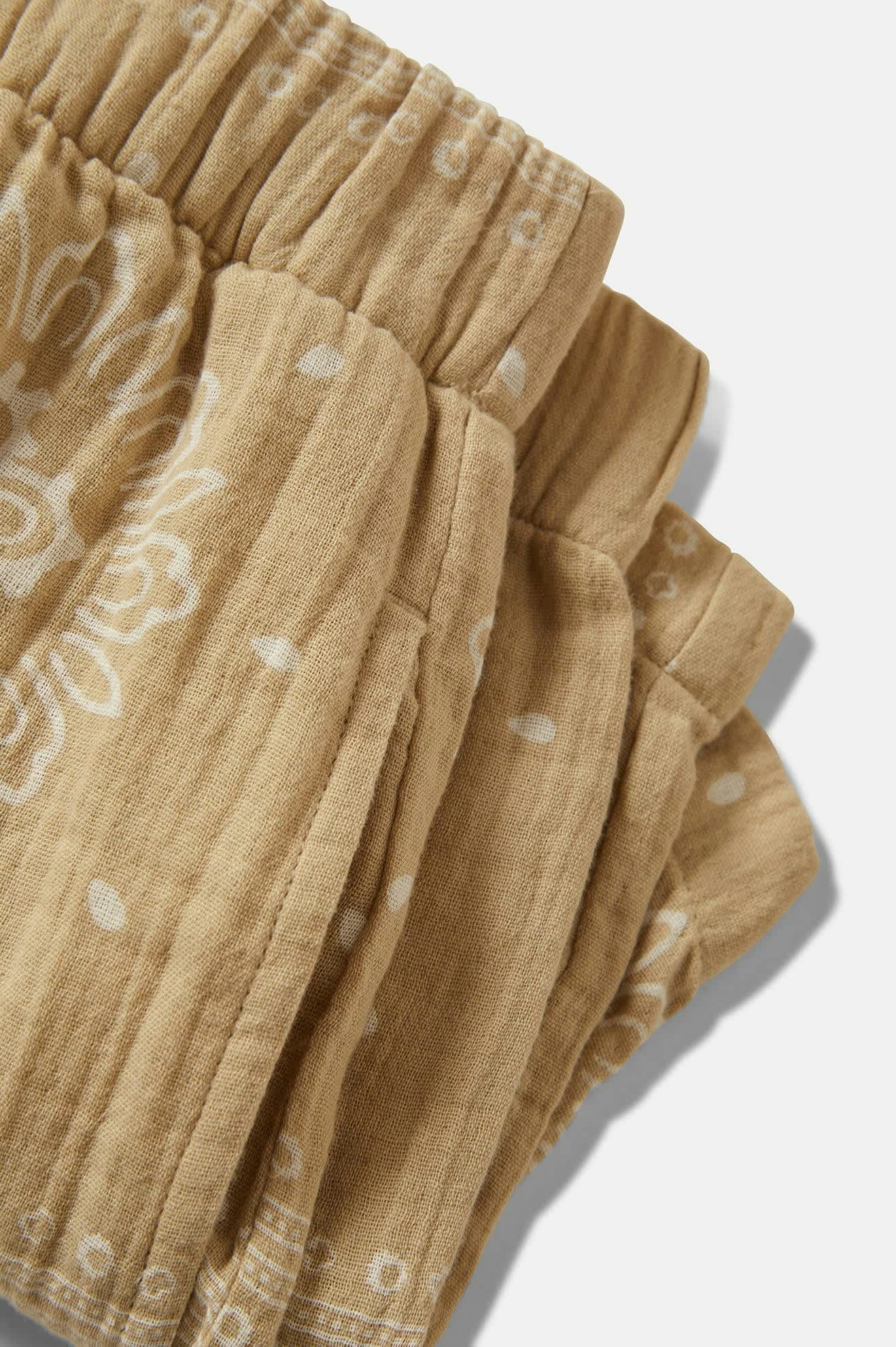 Women's Wandering Short in Pale Khaki Bandana